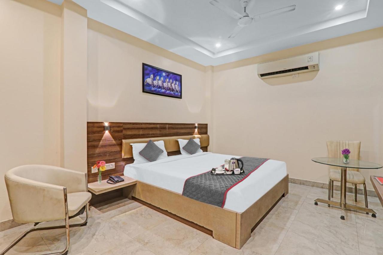 Townhouse 1150 Hotel Dayal Palace Chinhat Eksteriør billede
